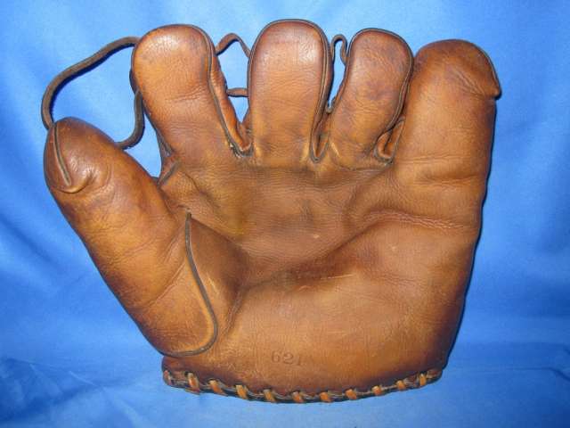 Leo Durocher Wilson 621 Front